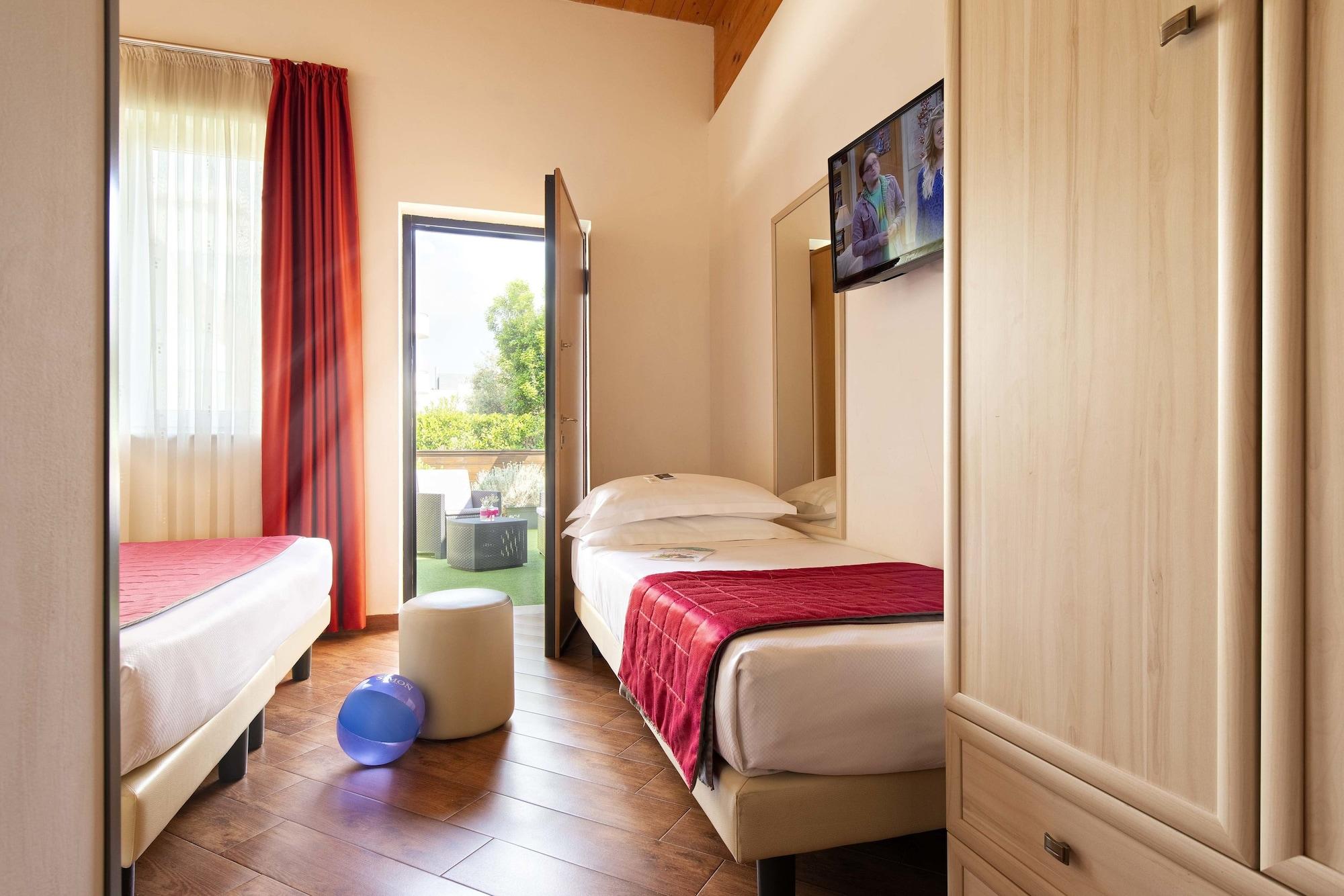 Simon Hotel Pomezia Buitenkant foto