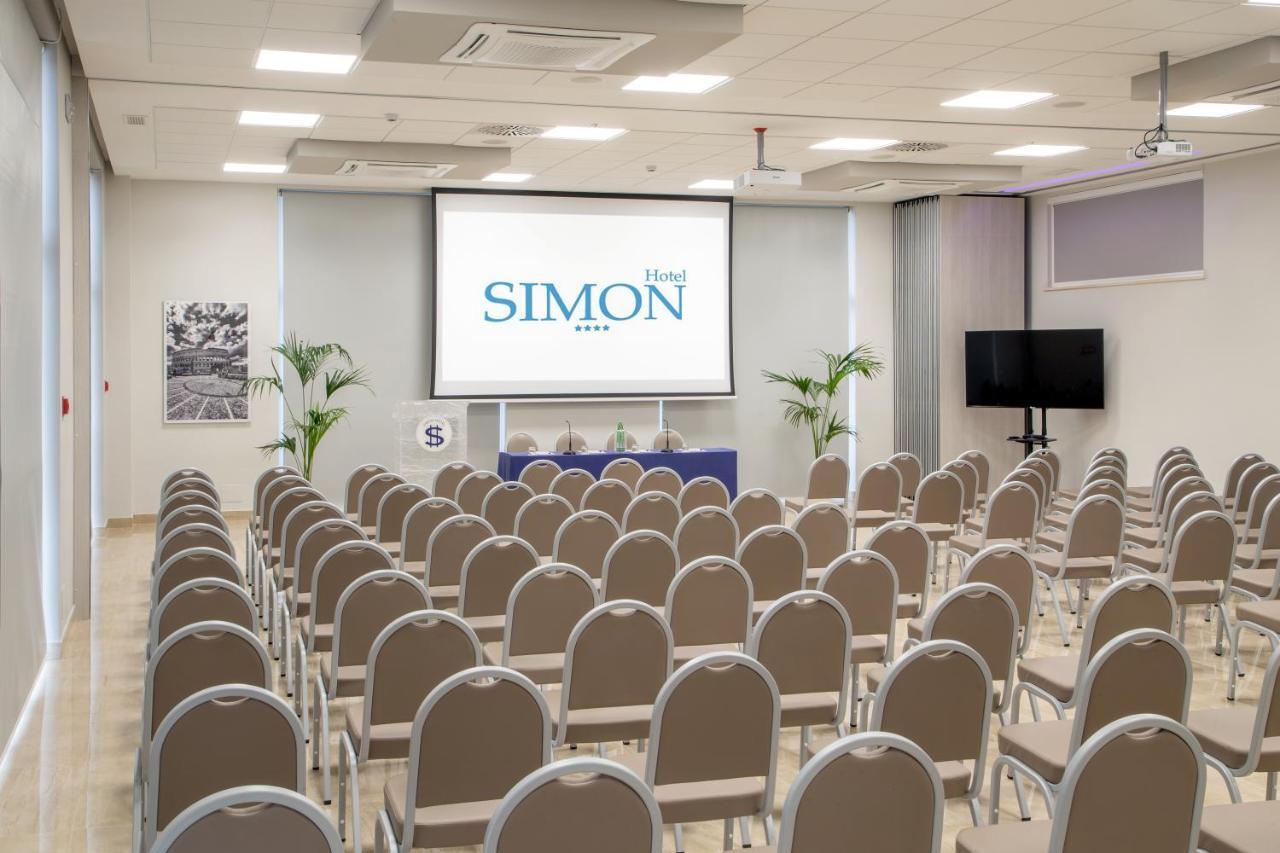 Simon Hotel Pomezia Buitenkant foto
